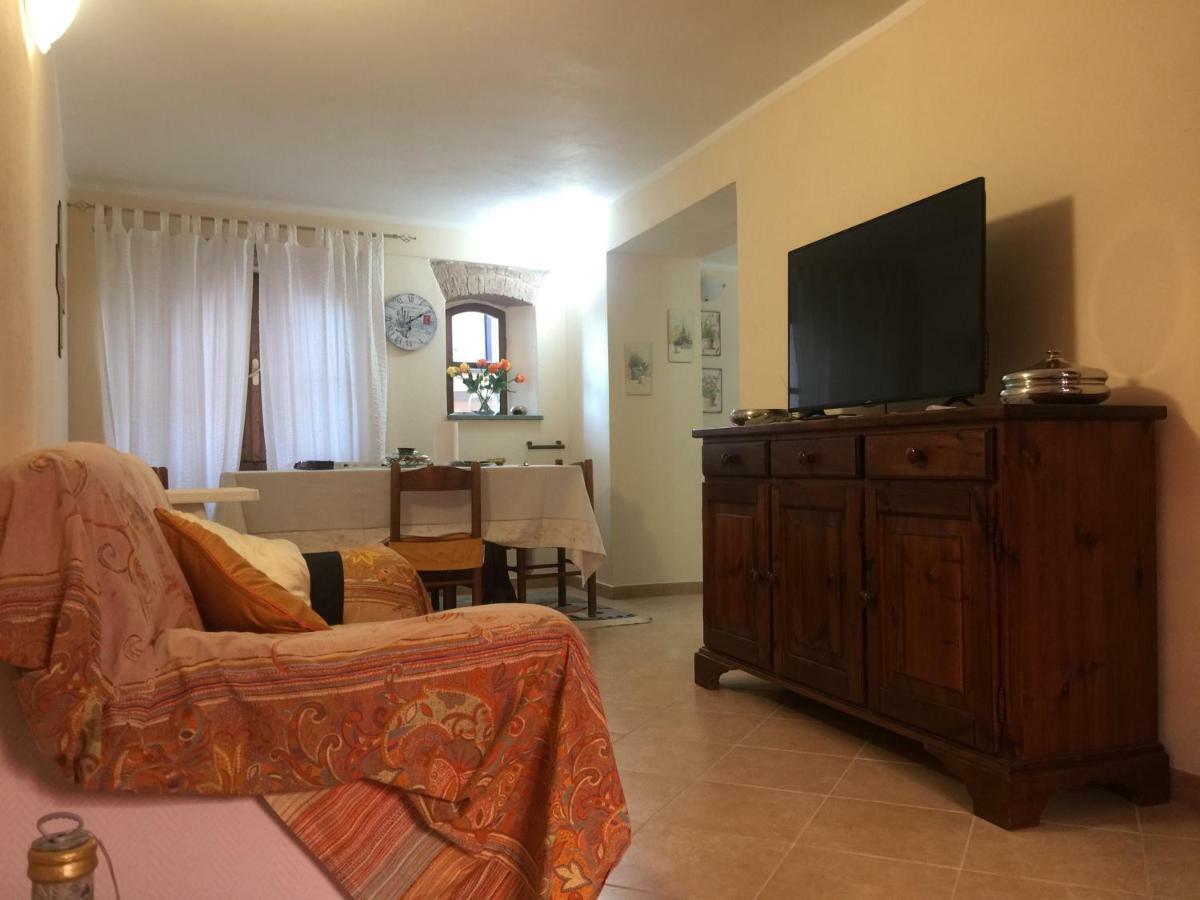 Casa Vacanze Elena Rometta Екстериор снимка