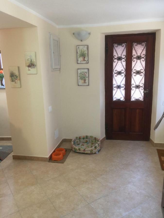 Casa Vacanze Elena Rometta Екстериор снимка