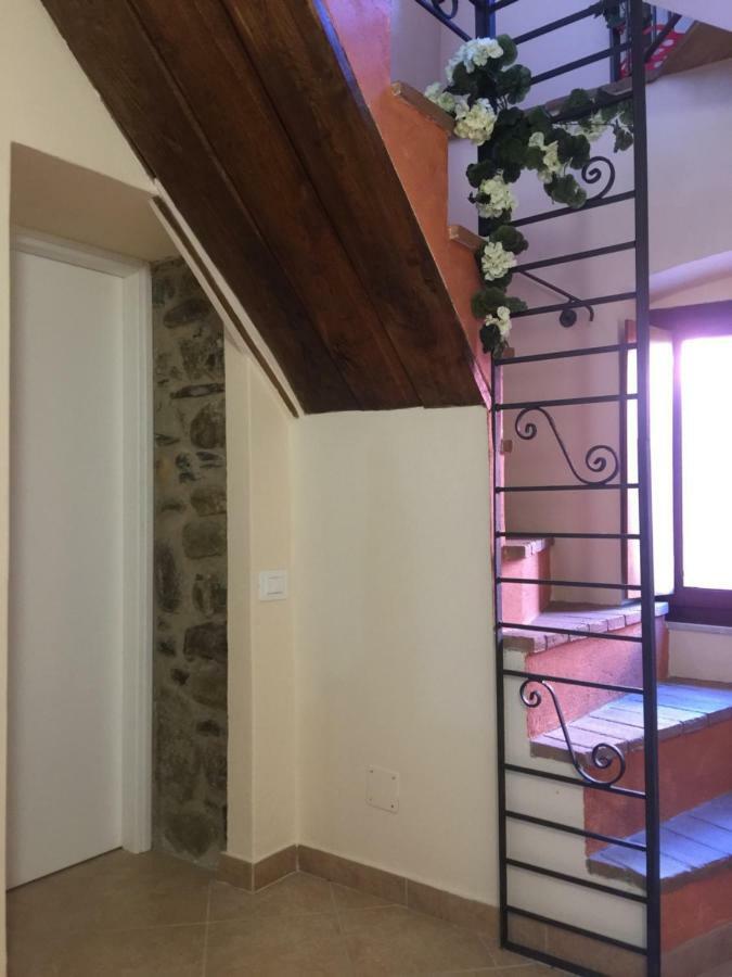 Casa Vacanze Elena Rometta Екстериор снимка
