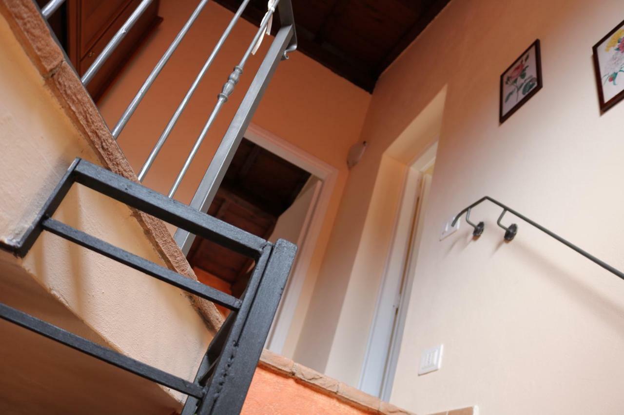 Casa Vacanze Elena Rometta Екстериор снимка