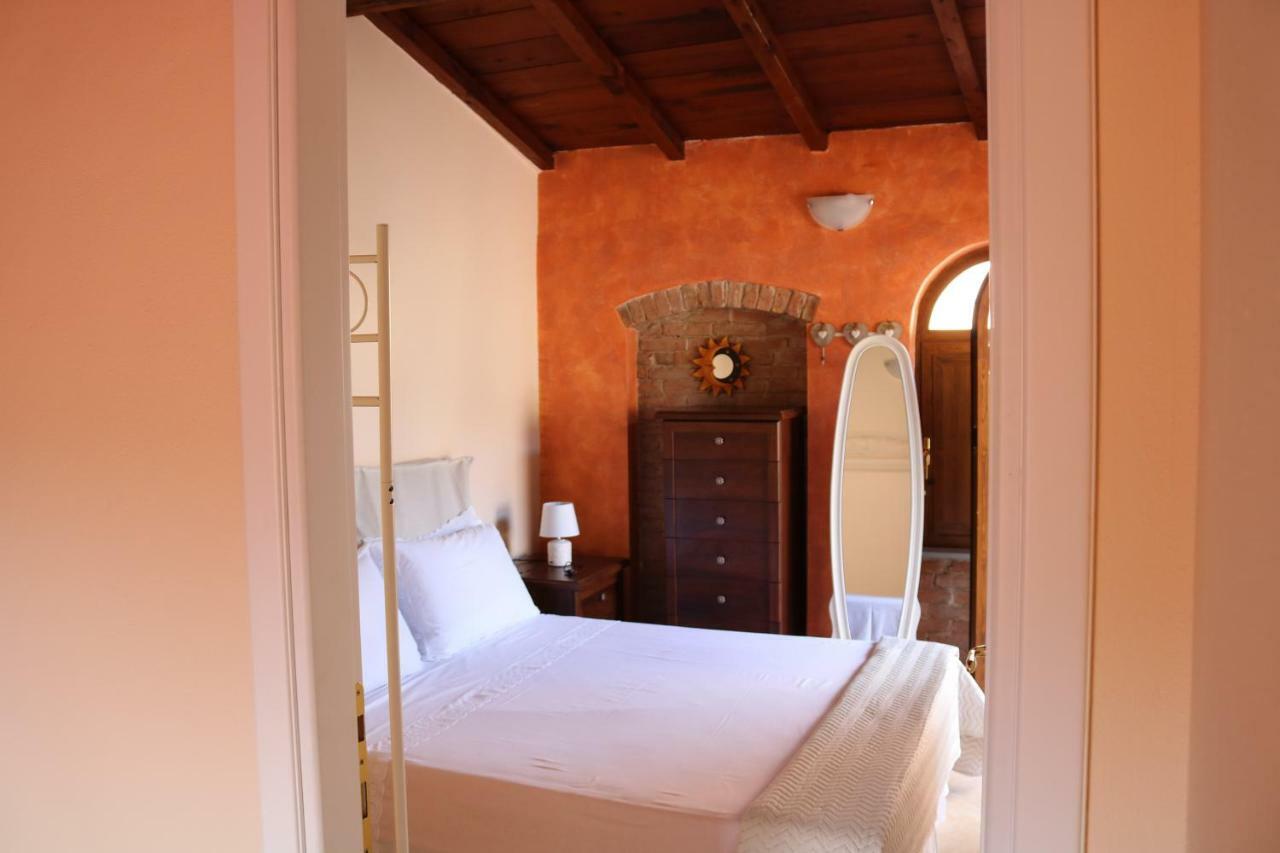 Casa Vacanze Elena Rometta Екстериор снимка