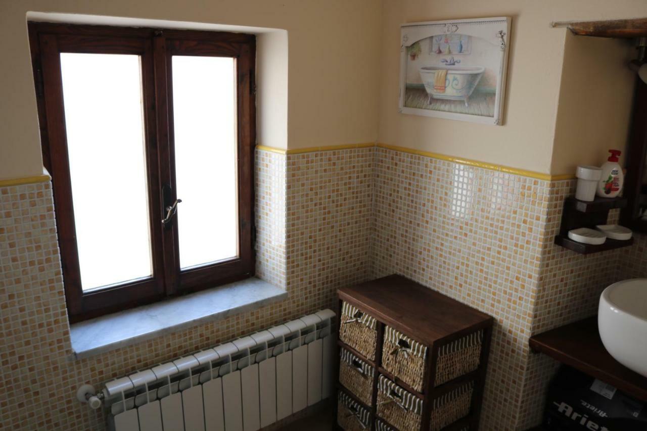 Casa Vacanze Elena Rometta Екстериор снимка