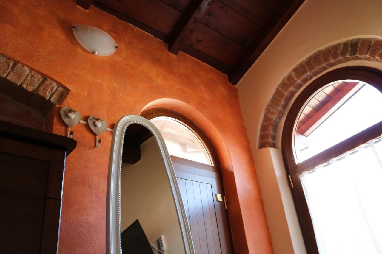 Casa Vacanze Elena Rometta Екстериор снимка