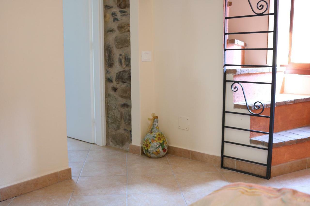 Casa Vacanze Elena Rometta Екстериор снимка